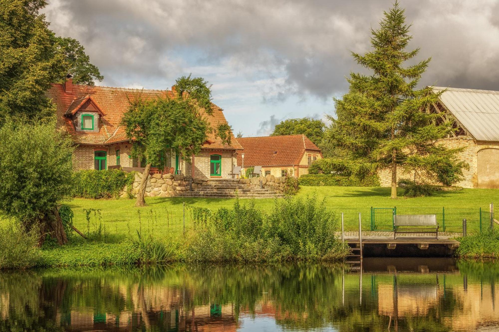 J1 Idyllisches Ferienhaus Mit Seeblick Julchendorf Bagian luar foto