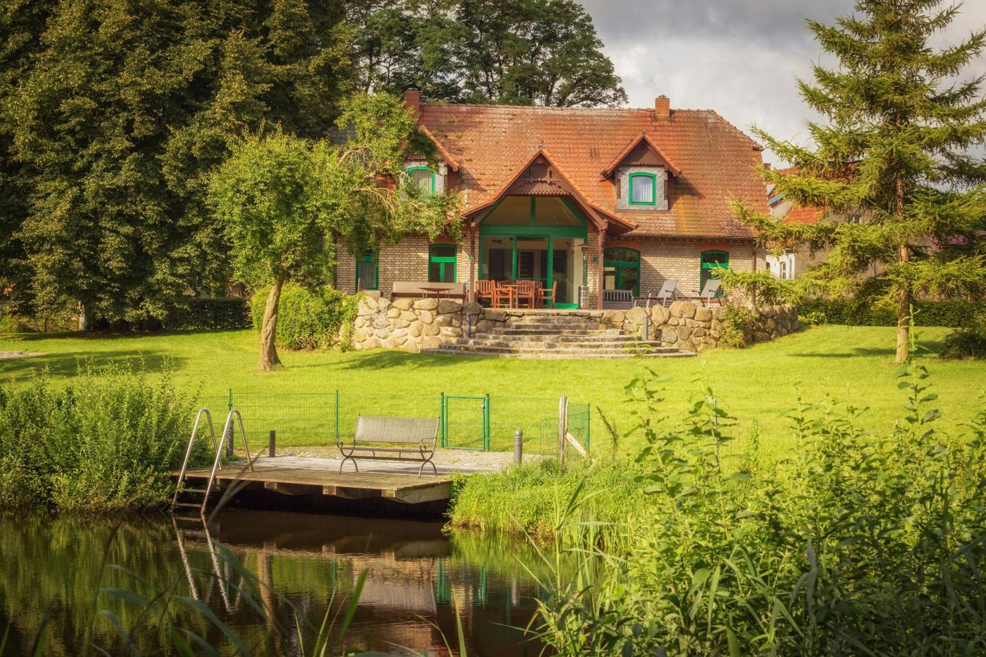 J1 Idyllisches Ferienhaus Mit Seeblick Julchendorf Bagian luar foto
